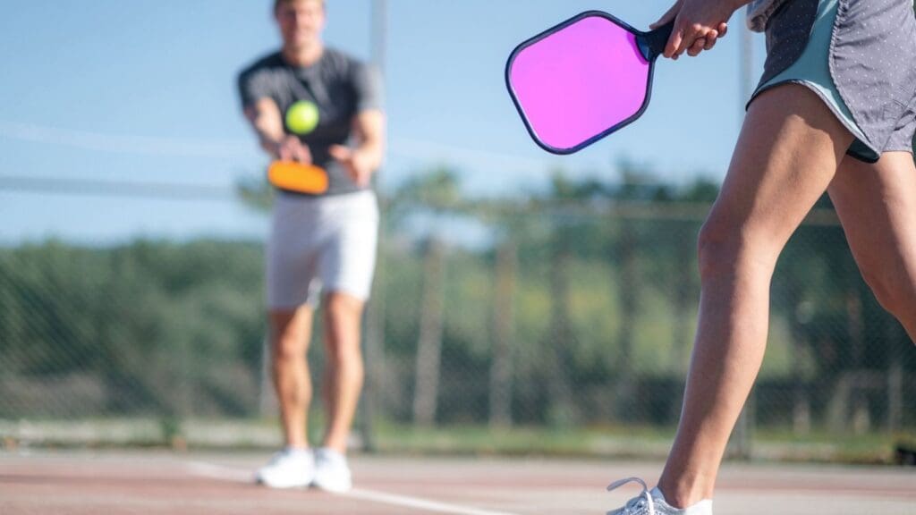 pickleball-coach-teaching-player-awareness-in-business